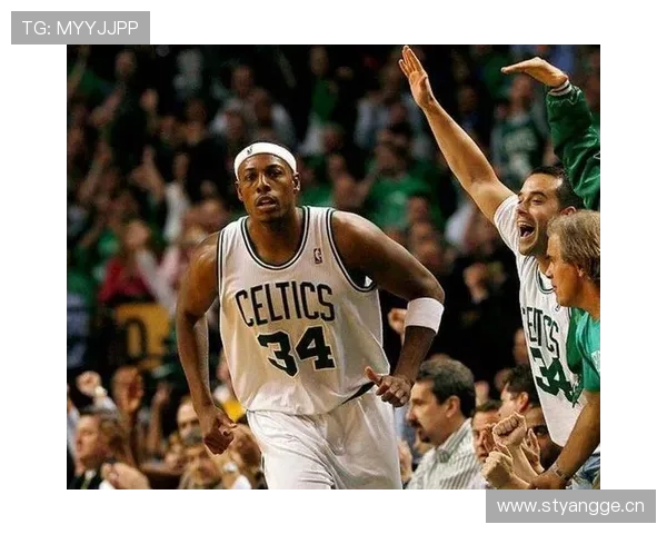 皮尔斯直言约会费用过高不应恋爱引发热议